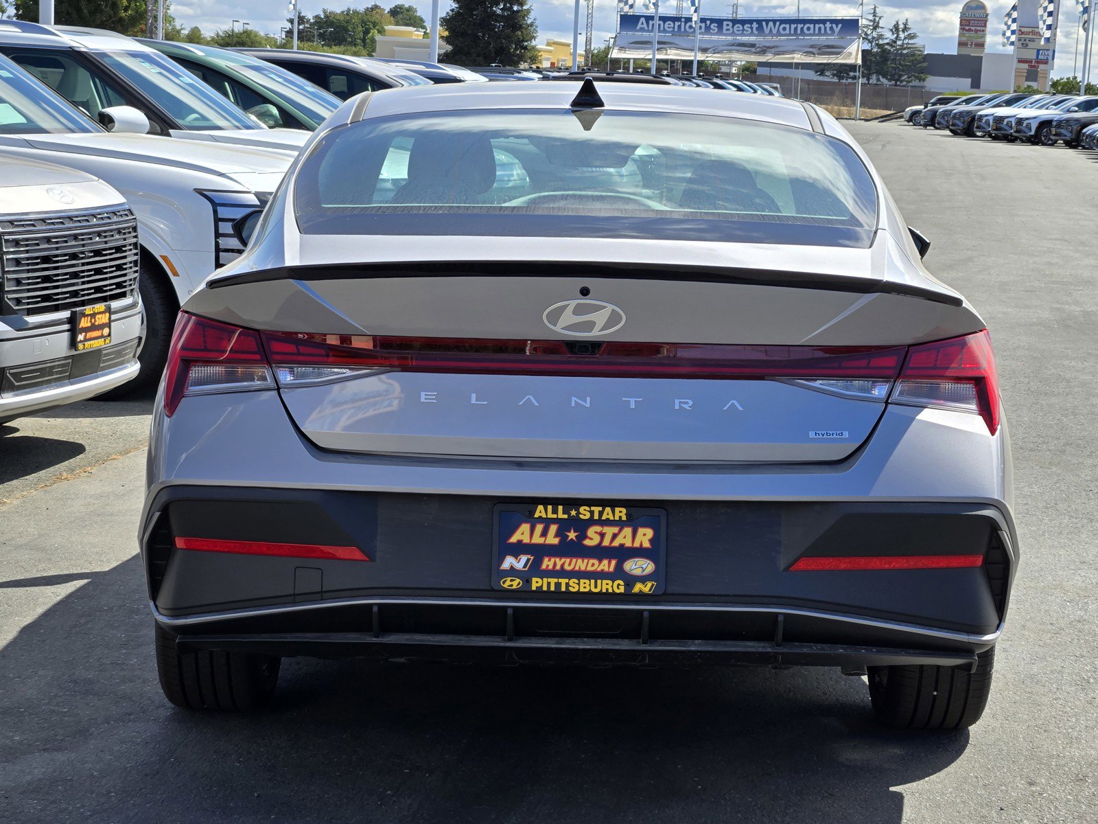 2025 Hyundai Elantra Hybrid SEL Sport photo 2