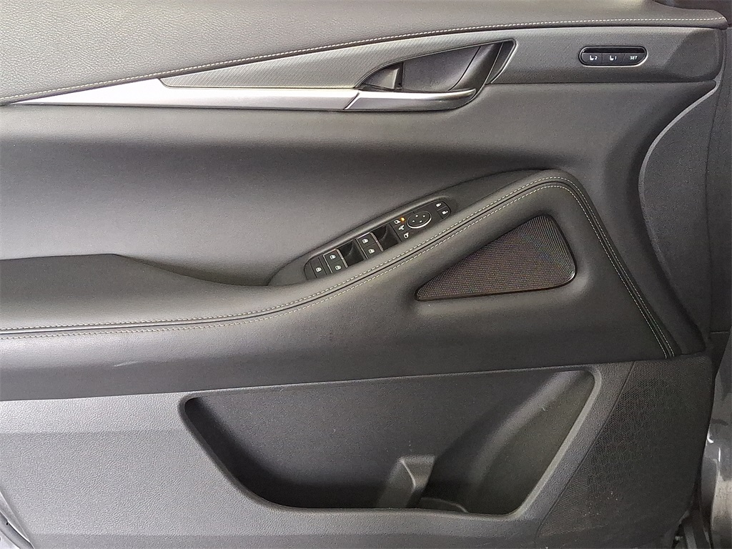 2023 Infiniti QX60 Luxe photo 14