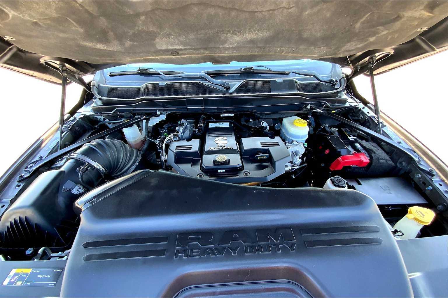 2021 Ram 2500 Laramie photo 28