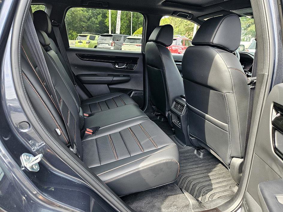 2024 Honda CR-V Hybrid Sport Touring photo 16