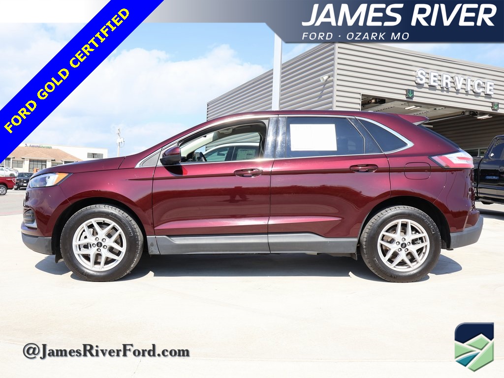 2024 Ford Edge SEL photo 2
