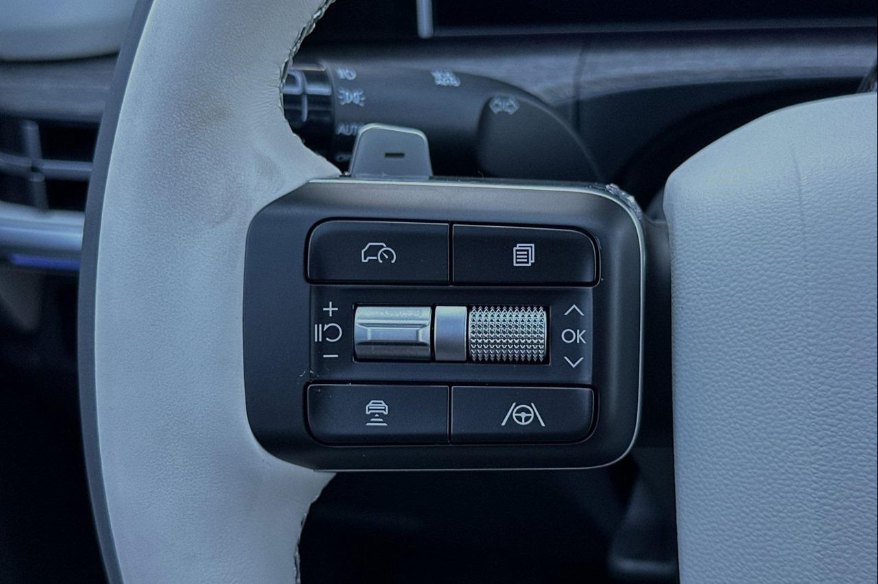 2025 Hyundai Santa Fe Calligraphy photo 25