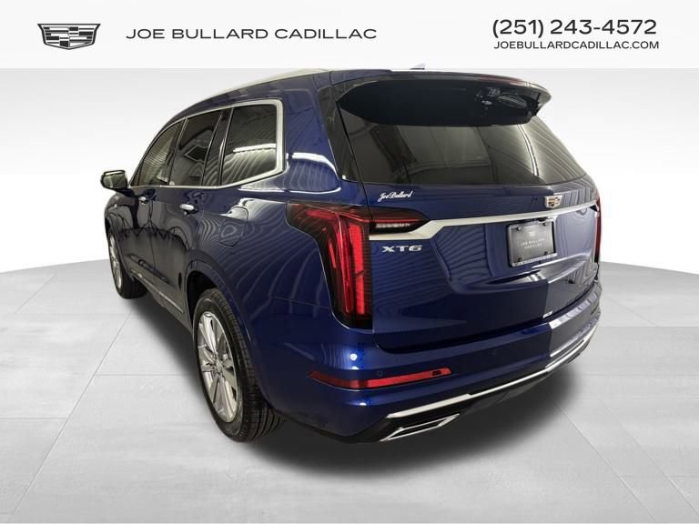 2025 Cadillac XT6 Premium Luxury photo 4
