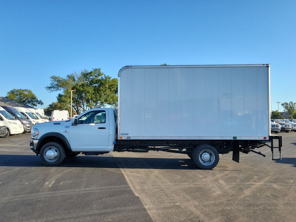 2024 Ram 5500 photo 3
