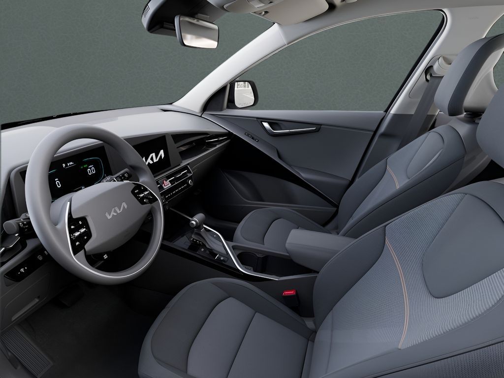 2024 Kia Niro LX photo 15