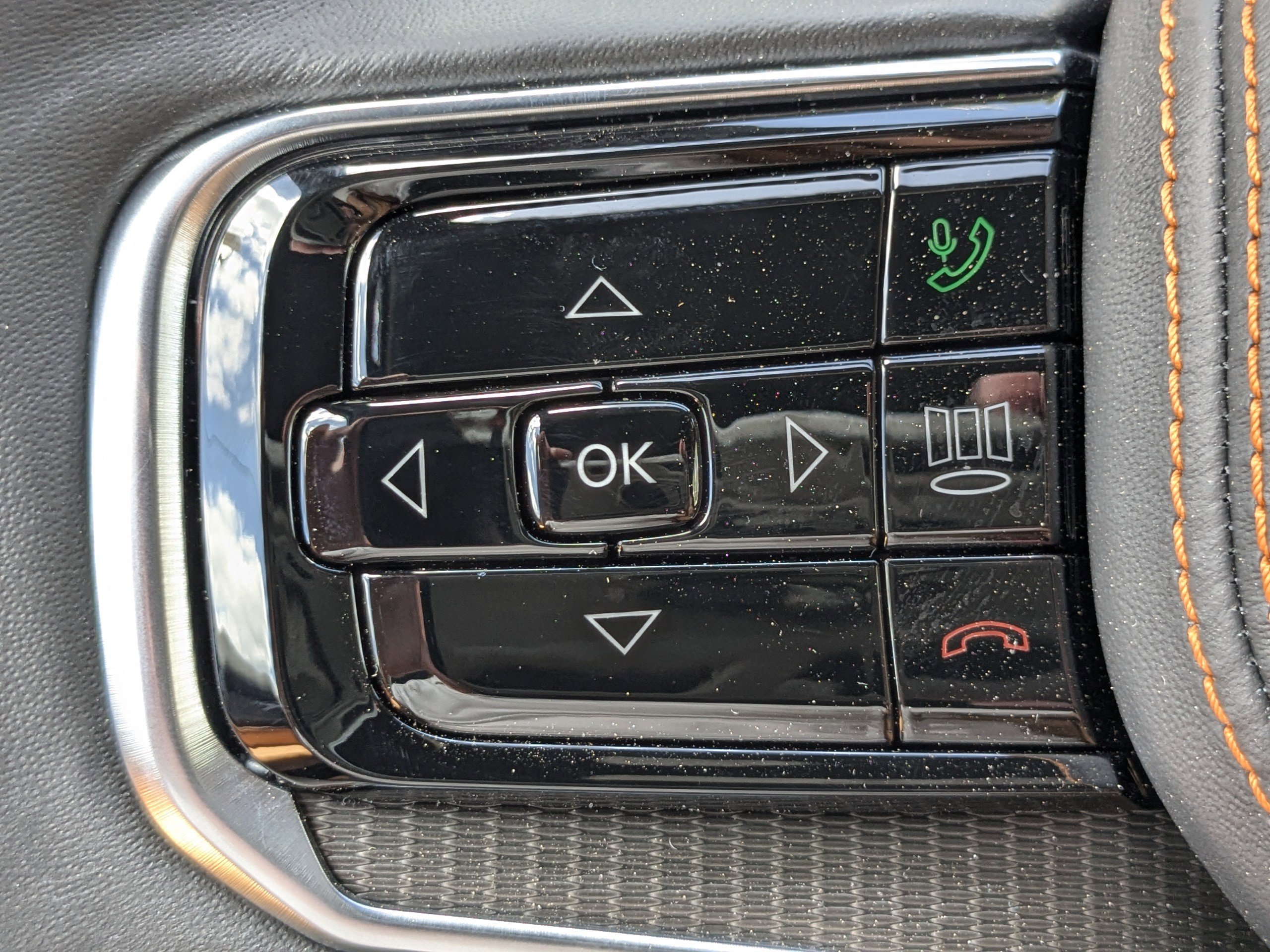 2025 Jeep Grand Wagoneer L III Obsidian photo 24