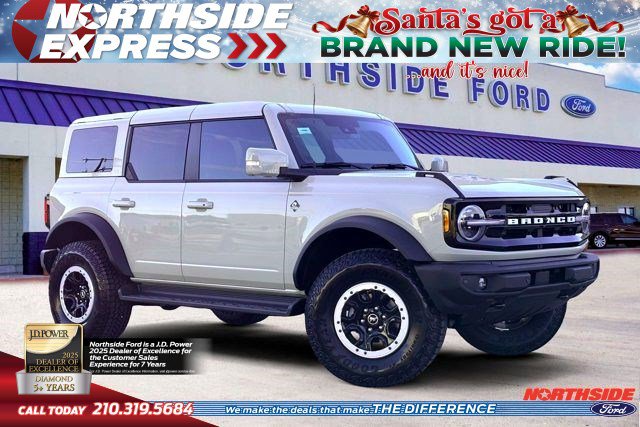 2025 Ford Bronco 4-Door Outer Banks's photo