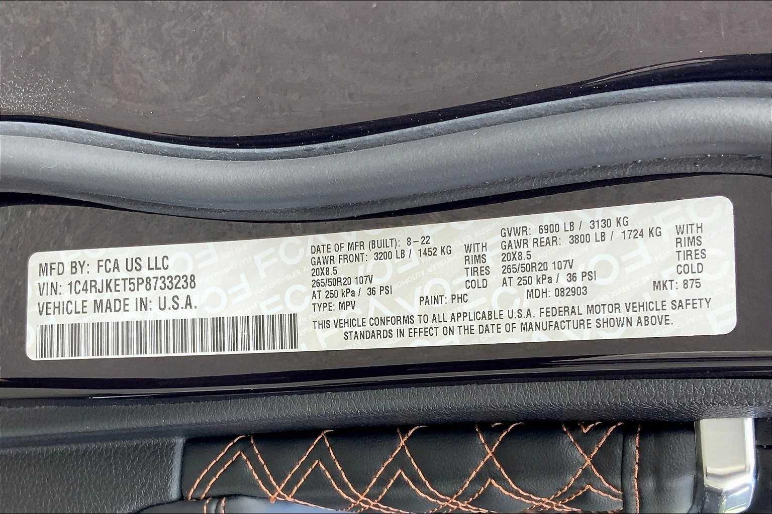 2023 Jeep Grand Cherokee L Summit photo 32