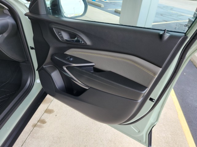 2025 Chevrolet Trax ACTIV photo 7