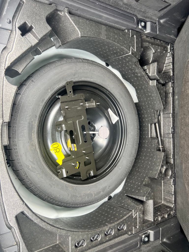 2020 Land Rover Discovery Sport S photo 24