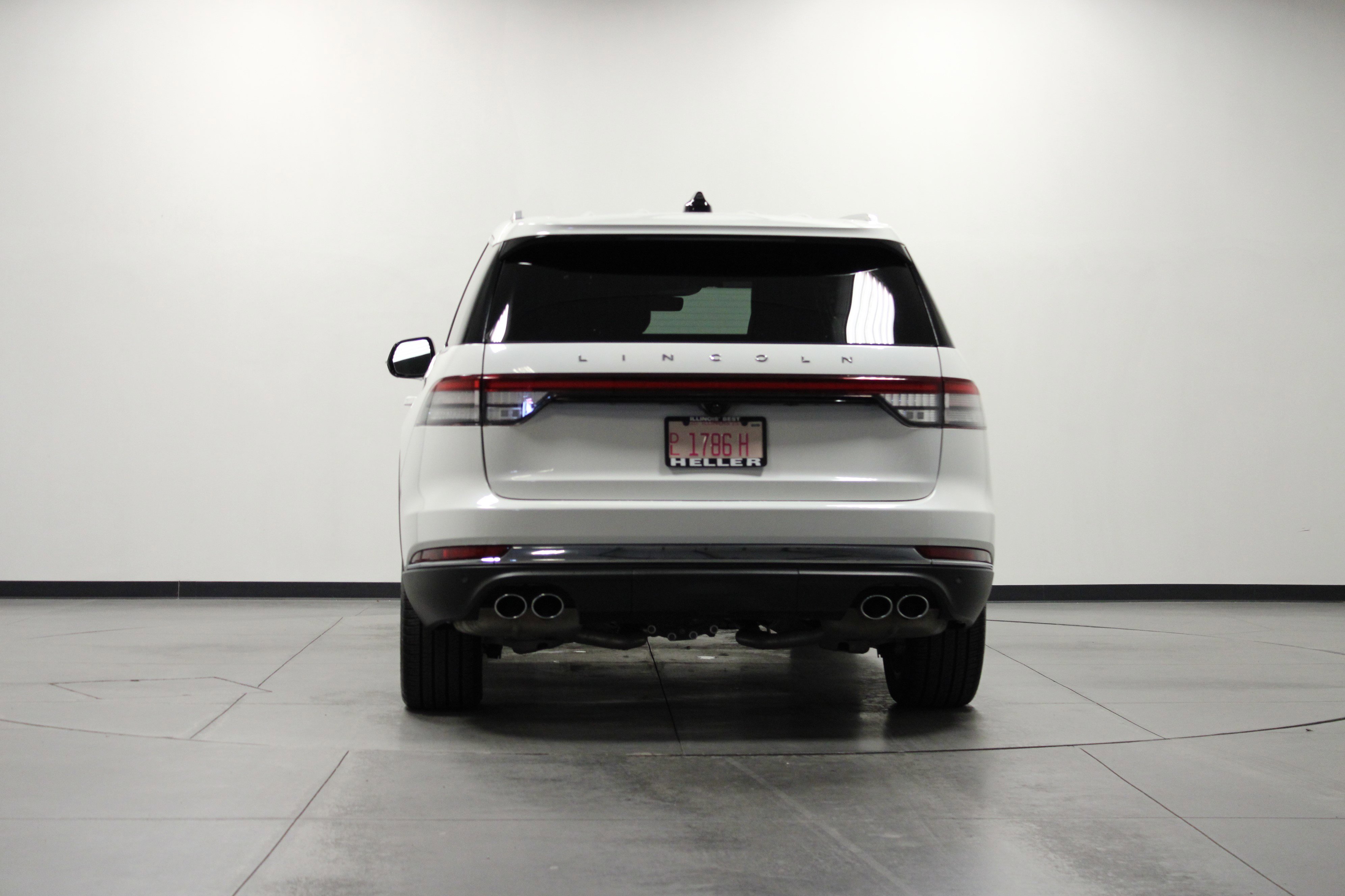 2025 Lincoln Aviator Reserve photo 4