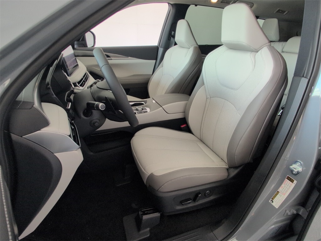 2026 Infiniti QX60 Luxe photo 5