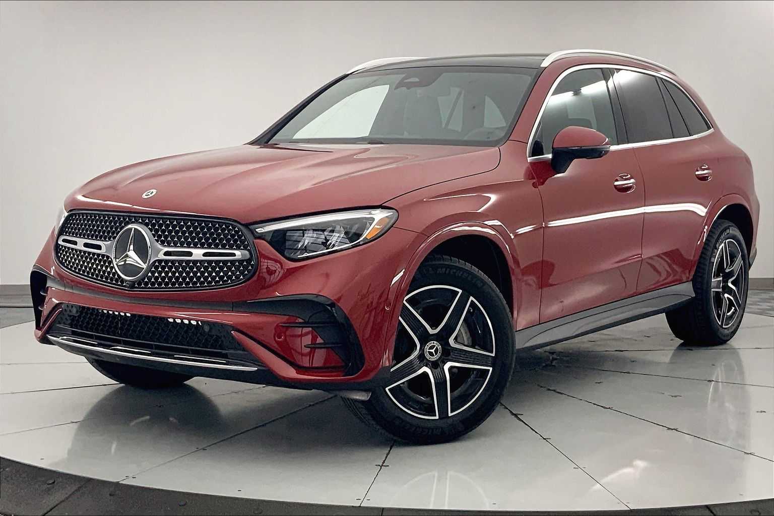 2026 Mercedes-Benz GLC Base's photo