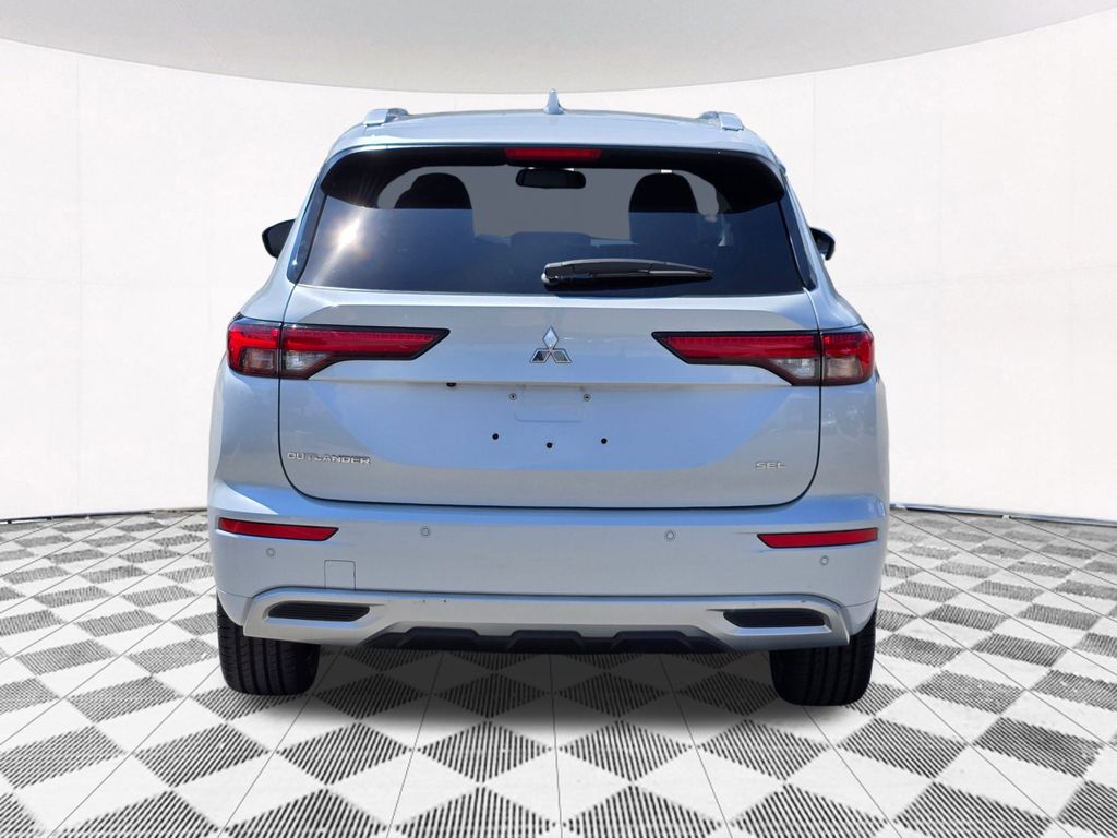 2023 Mitsubishi Outlander SEL photo 10