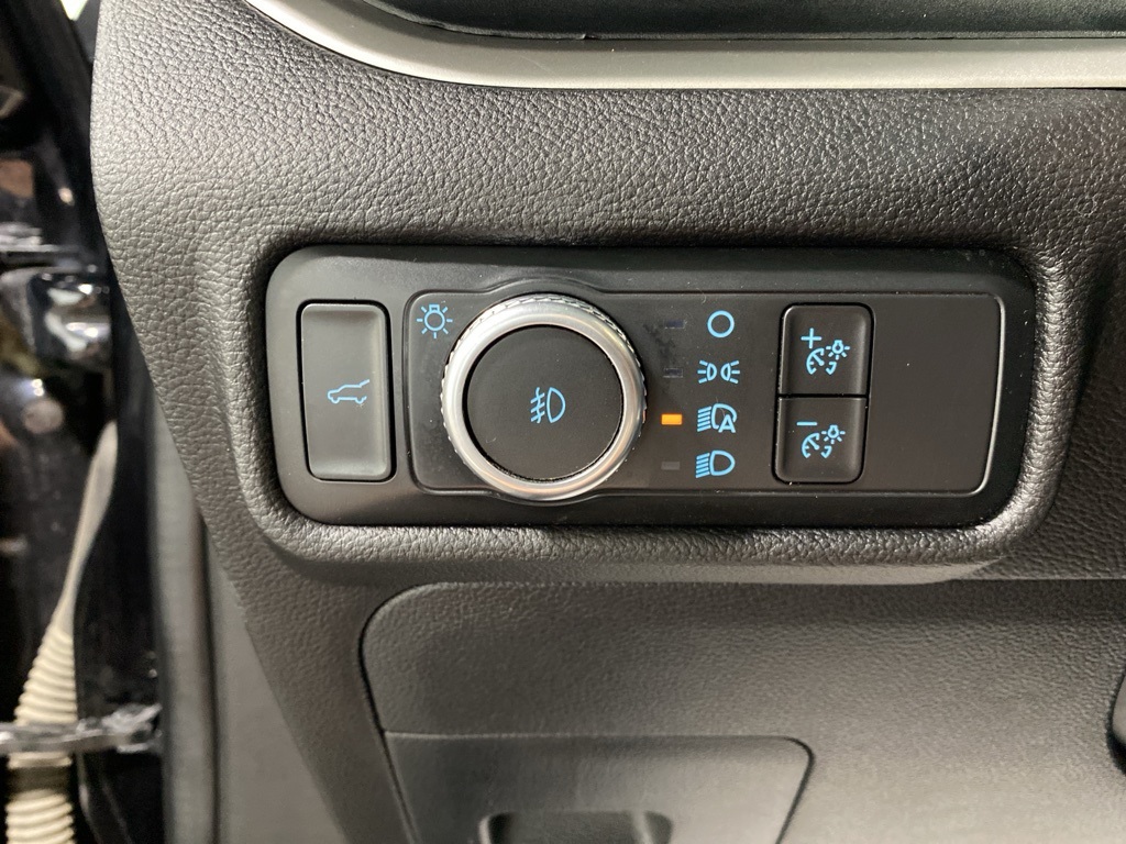 2022 Ford Explorer XLT photo 17