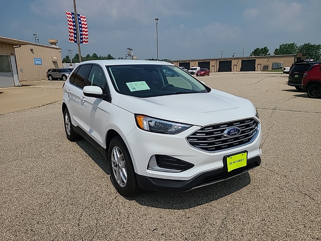2024 Ford Edge SEL photo 3