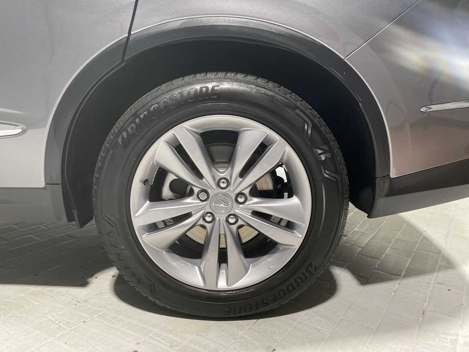 2023 Acura MDX SH-AWD photo 7