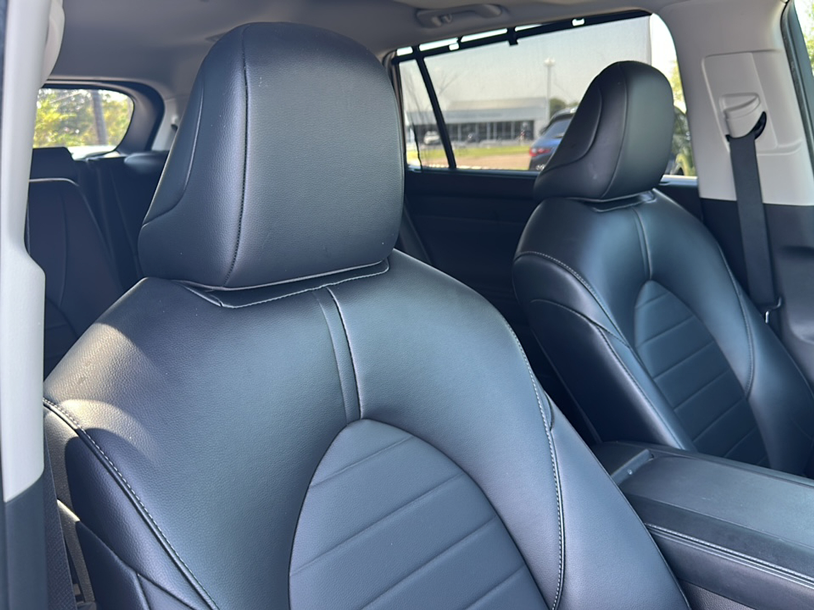 2022 Toyota Highlander XLE photo 8
