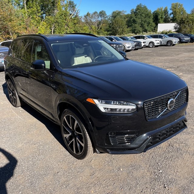 2023 Volvo XC90 Recharge Ultimate photo 2