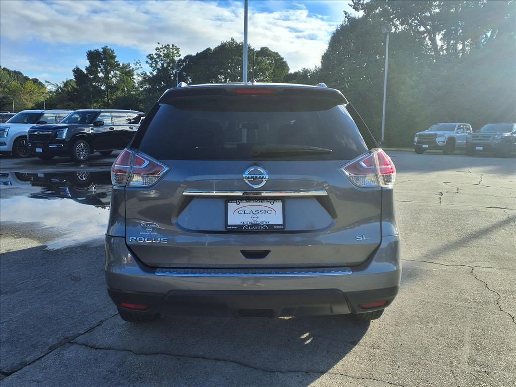 2015 Nissan Rogue SL photo 3