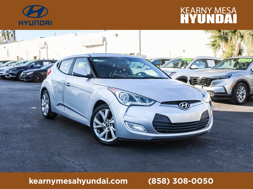 2017 Hyundai Veloster Base's photo