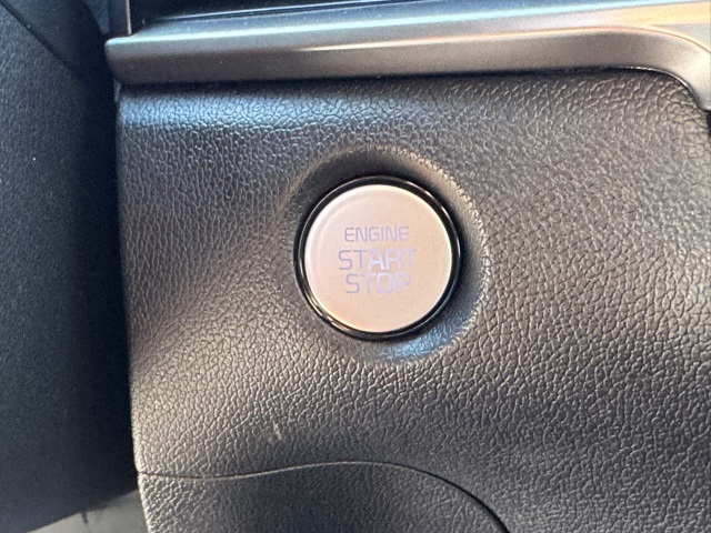 2025 Kia Sorento LX photo 19