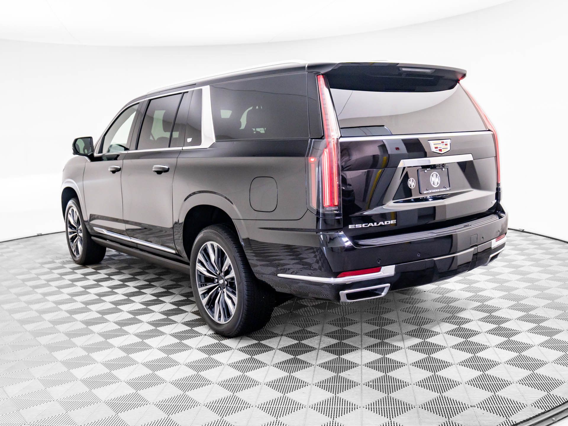 2025 Cadillac Escalade ESV Premium photo 3