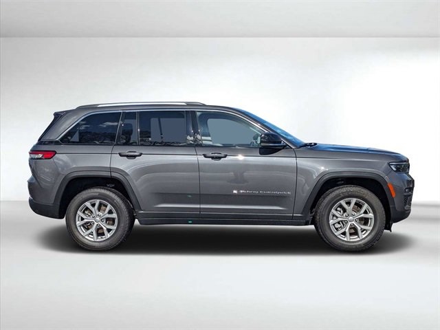 2023 Jeep Grand Cherokee Limited photo 2