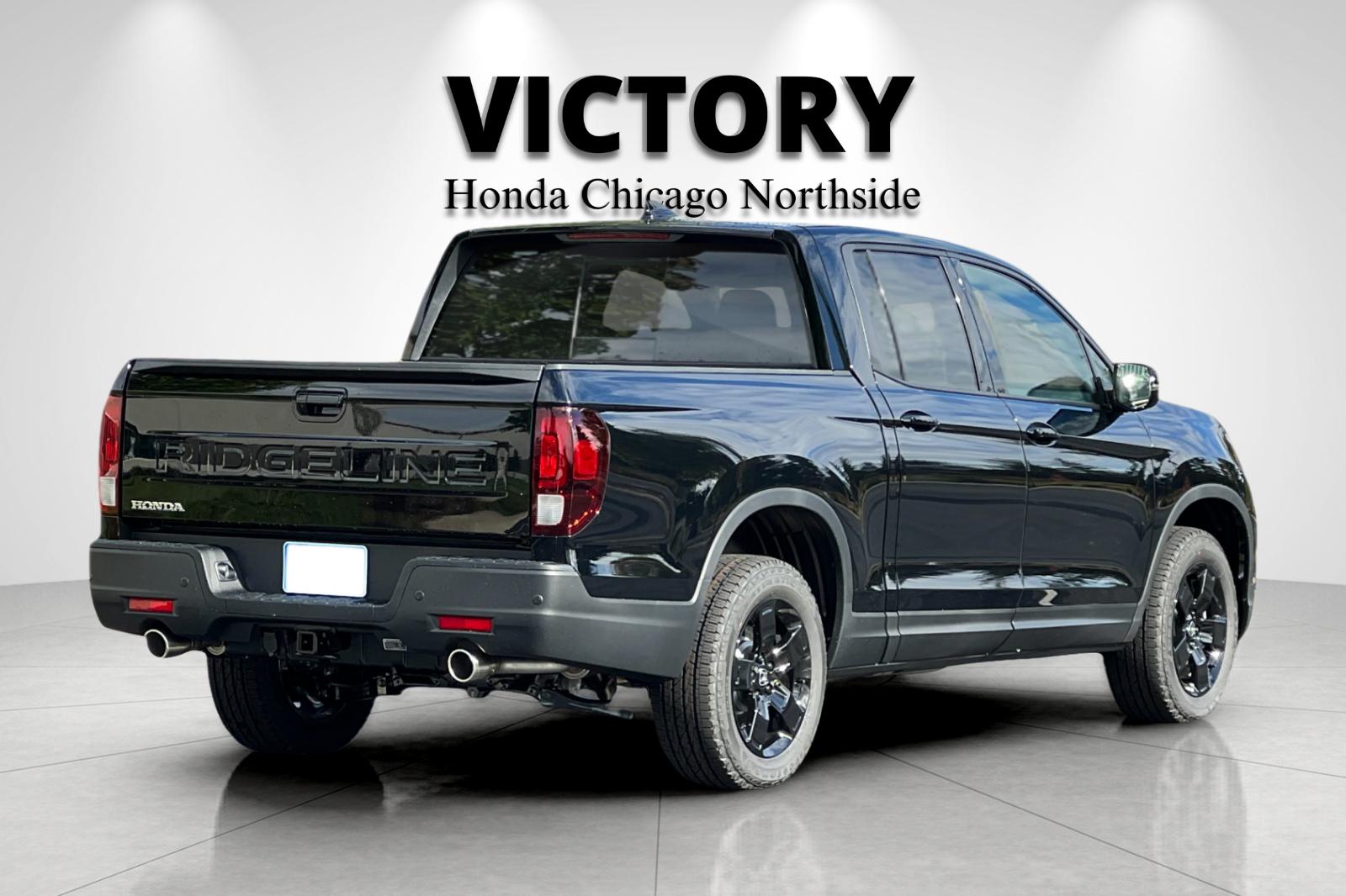 2025 Honda Ridgeline Black Edition photo 3