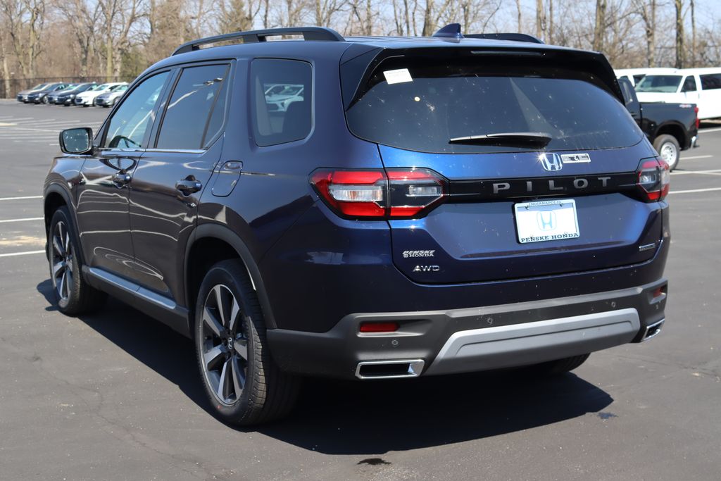 2025 Honda Pilot Touring photo 2