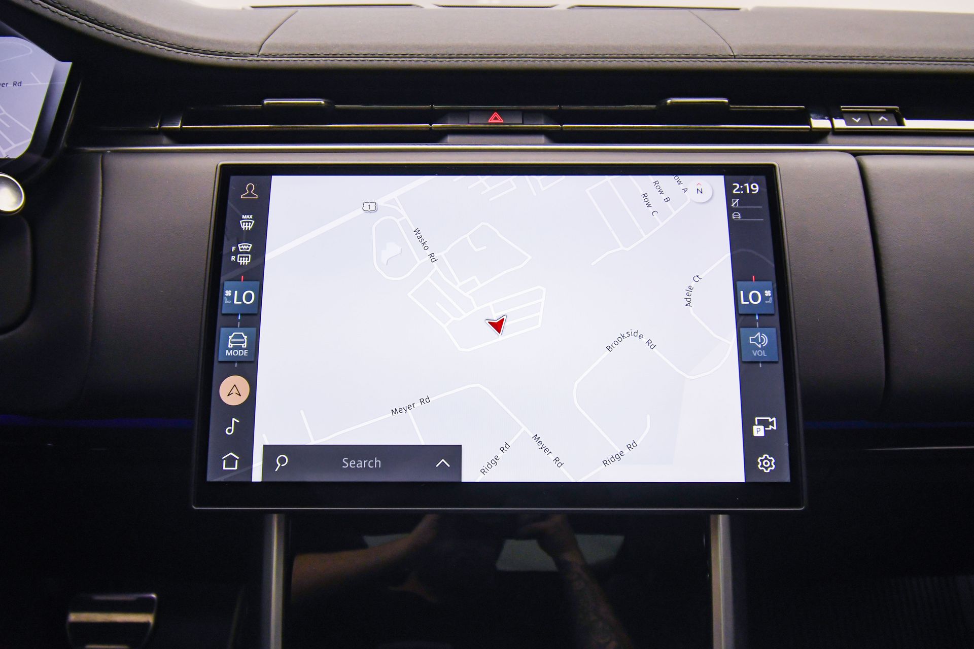 2025 Land Rover Range Rover SE photo 35