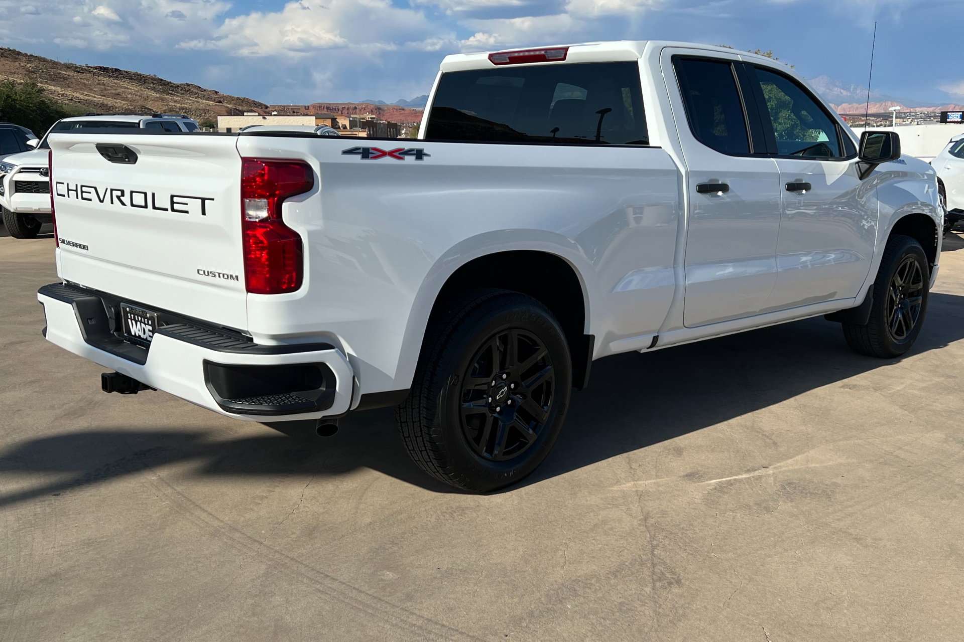 2025 Chevrolet Silverado 1500 Custom photo 5