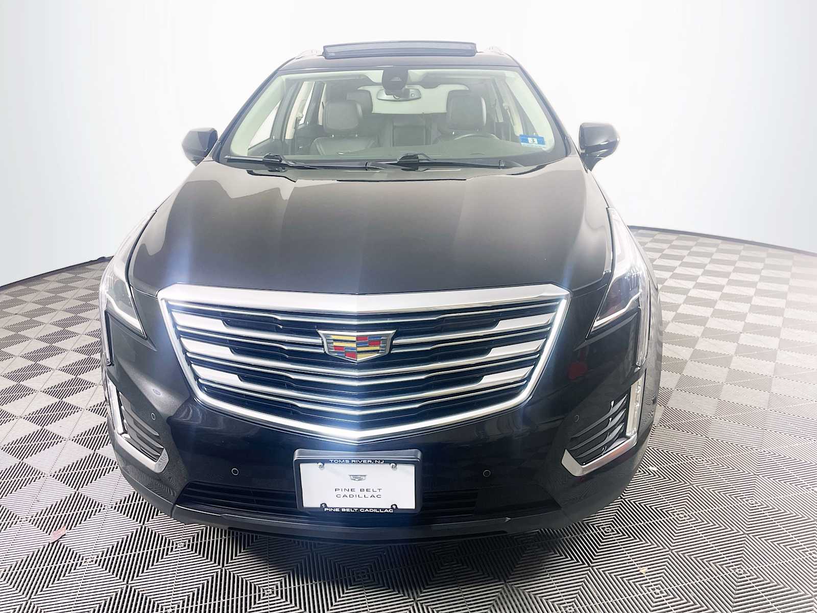 2018 Cadillac XT5 Premium Luxury photo 2