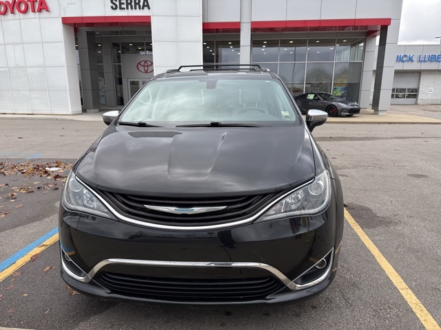 2019 Chrysler Pacifica Hybrid Limited photo 3