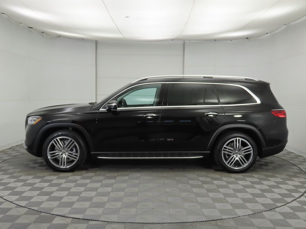 2026 Mercedes Benz GLS 450 4MATIC photo 7