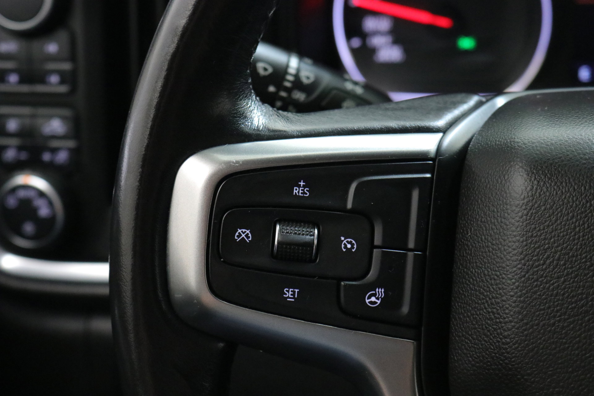 2020 Chevrolet Silverado 1500 RST photo 14