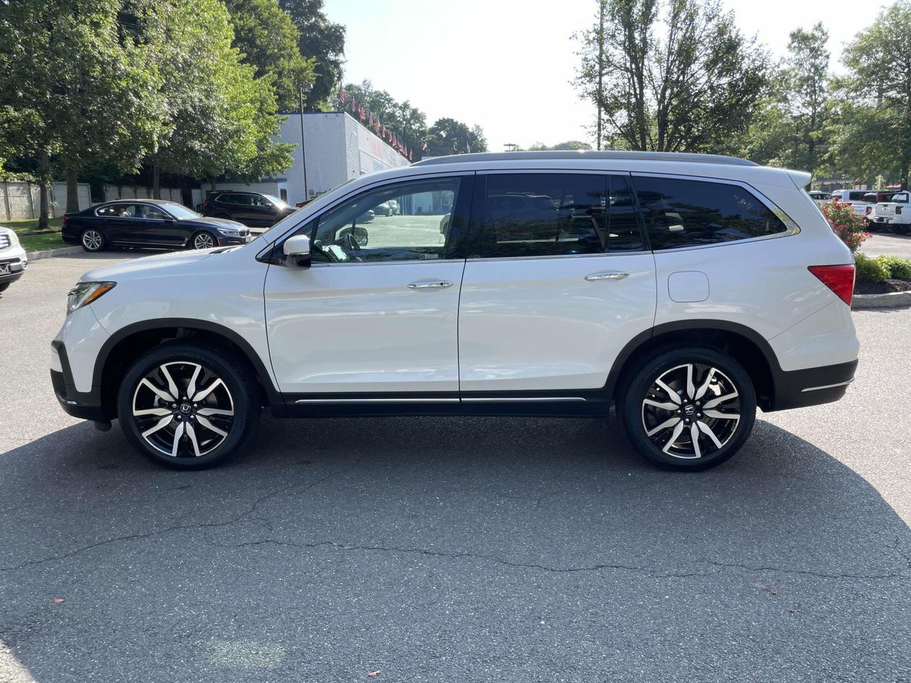 2022 Honda Pilot Touring photo 3