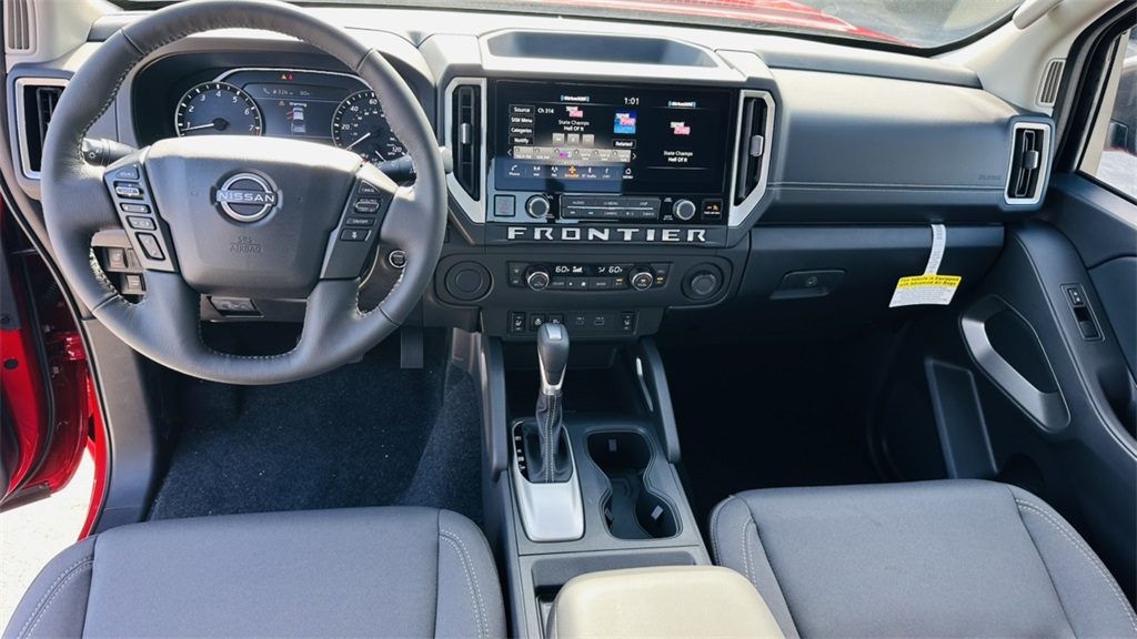 2025 Nissan Frontier King Cab SV photo 11