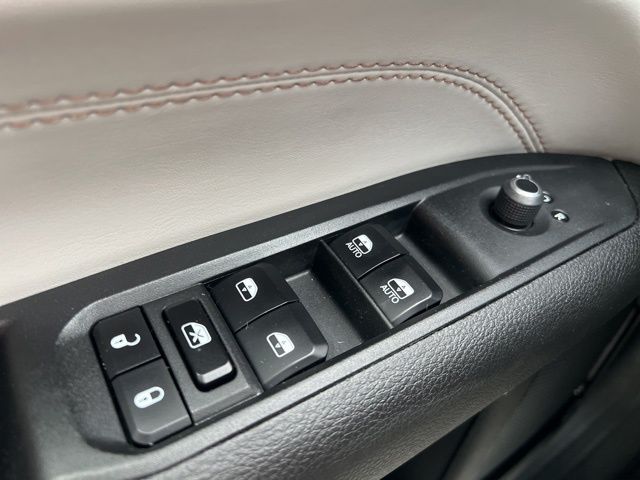 2024 Jeep Compass Limited photo 24