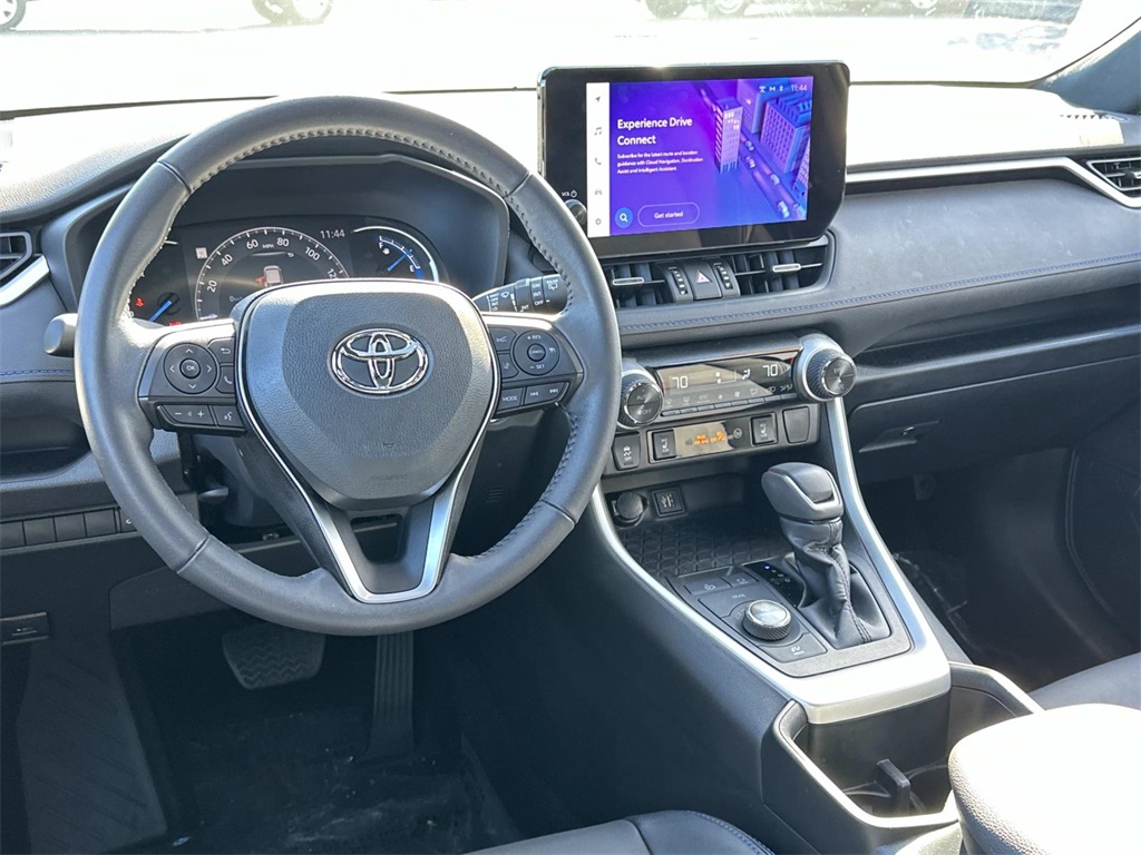 2023 Toyota RAV4 Hybrid XSE photo 2