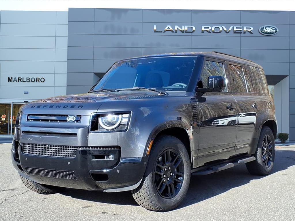 2026 Land Rover Defender X-Dynamic SE's photo