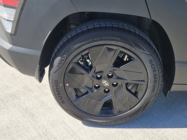 2026 Hyundai Kona SEL photo 4