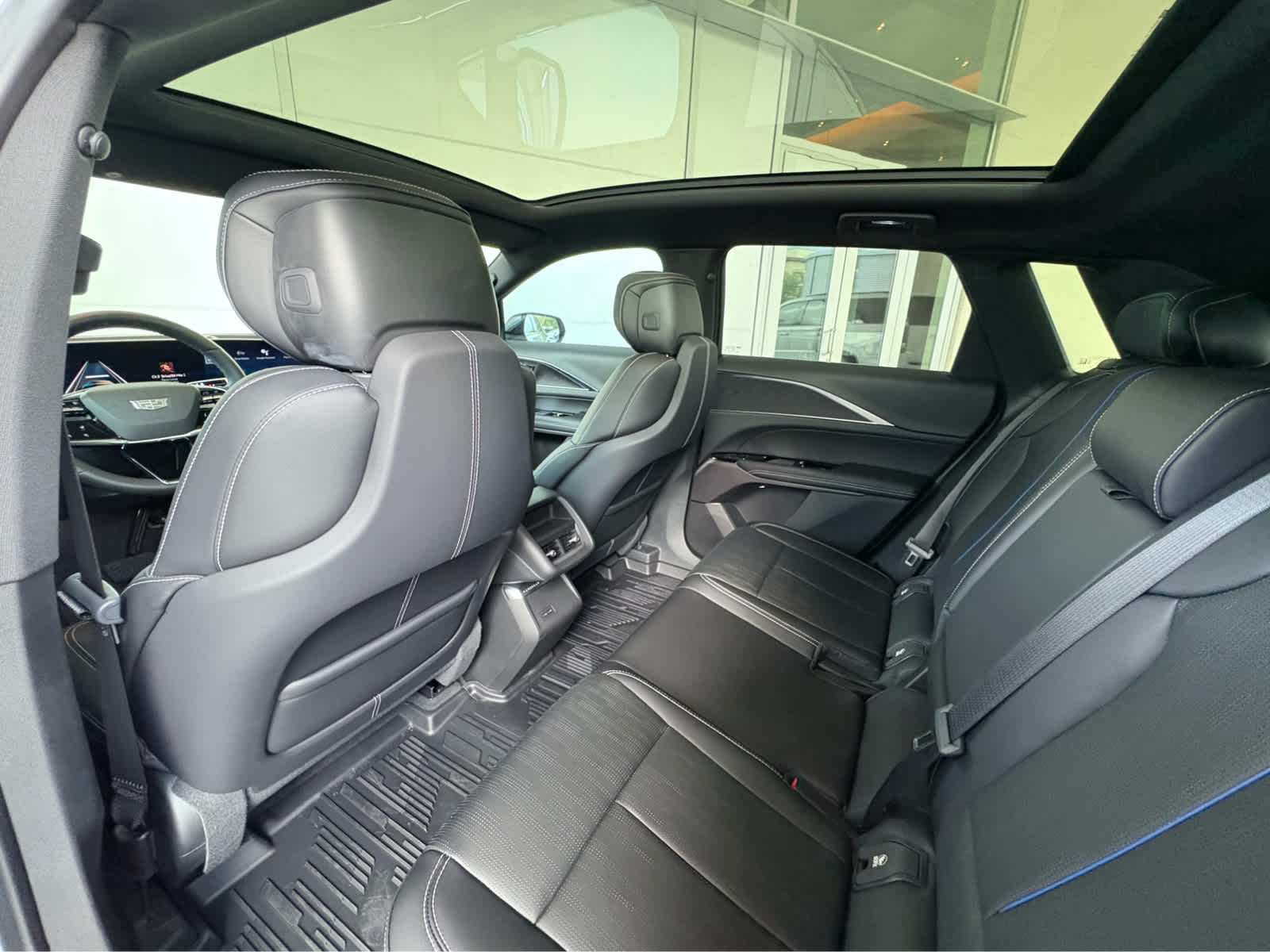 2025 Cadillac Lyriq Luxury photo 20