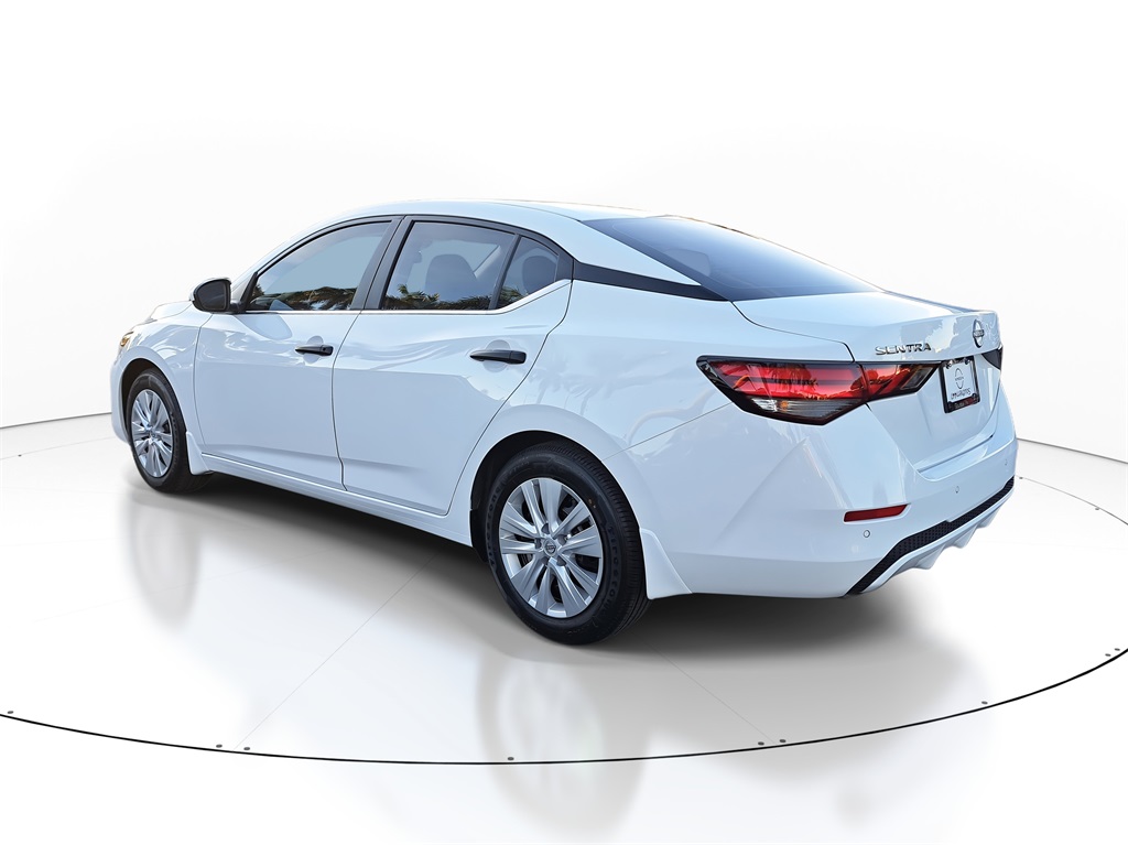 2025 Nissan Sentra S photo 5