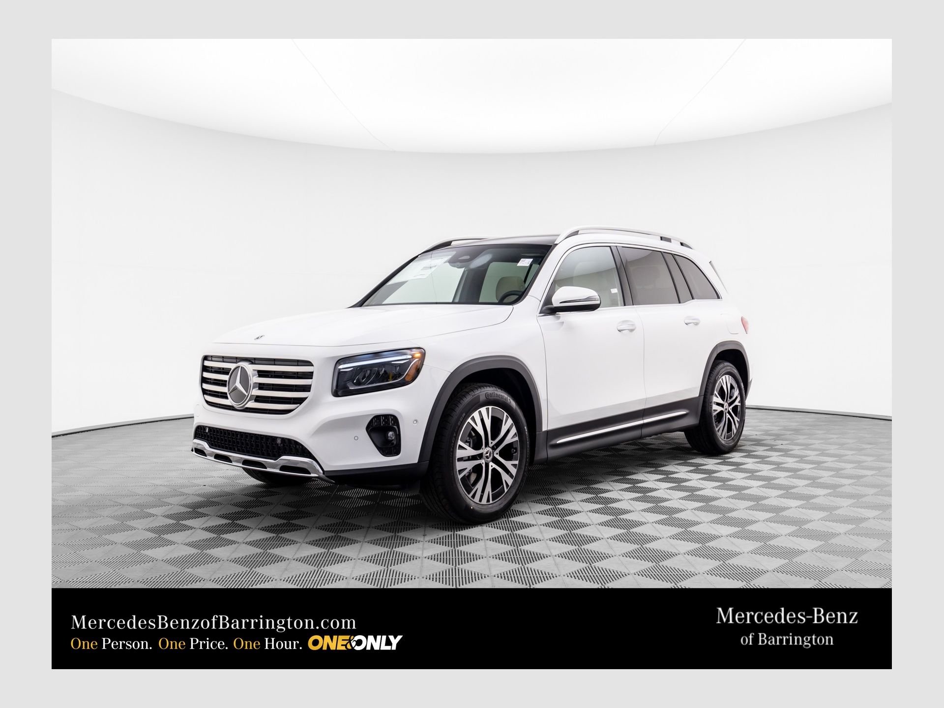 2025 Mercedes-Benz GLB Base's photo