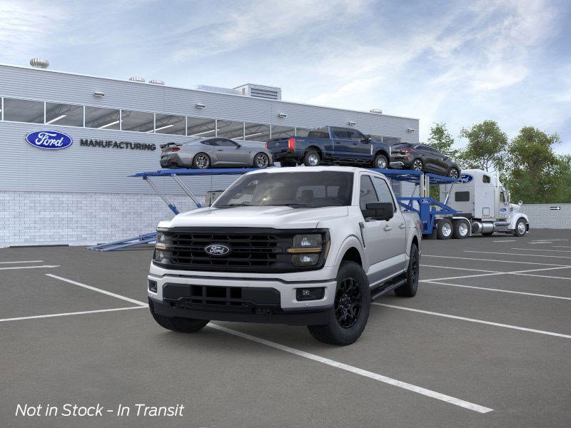 2025 Ford F-150 XLT photo 2