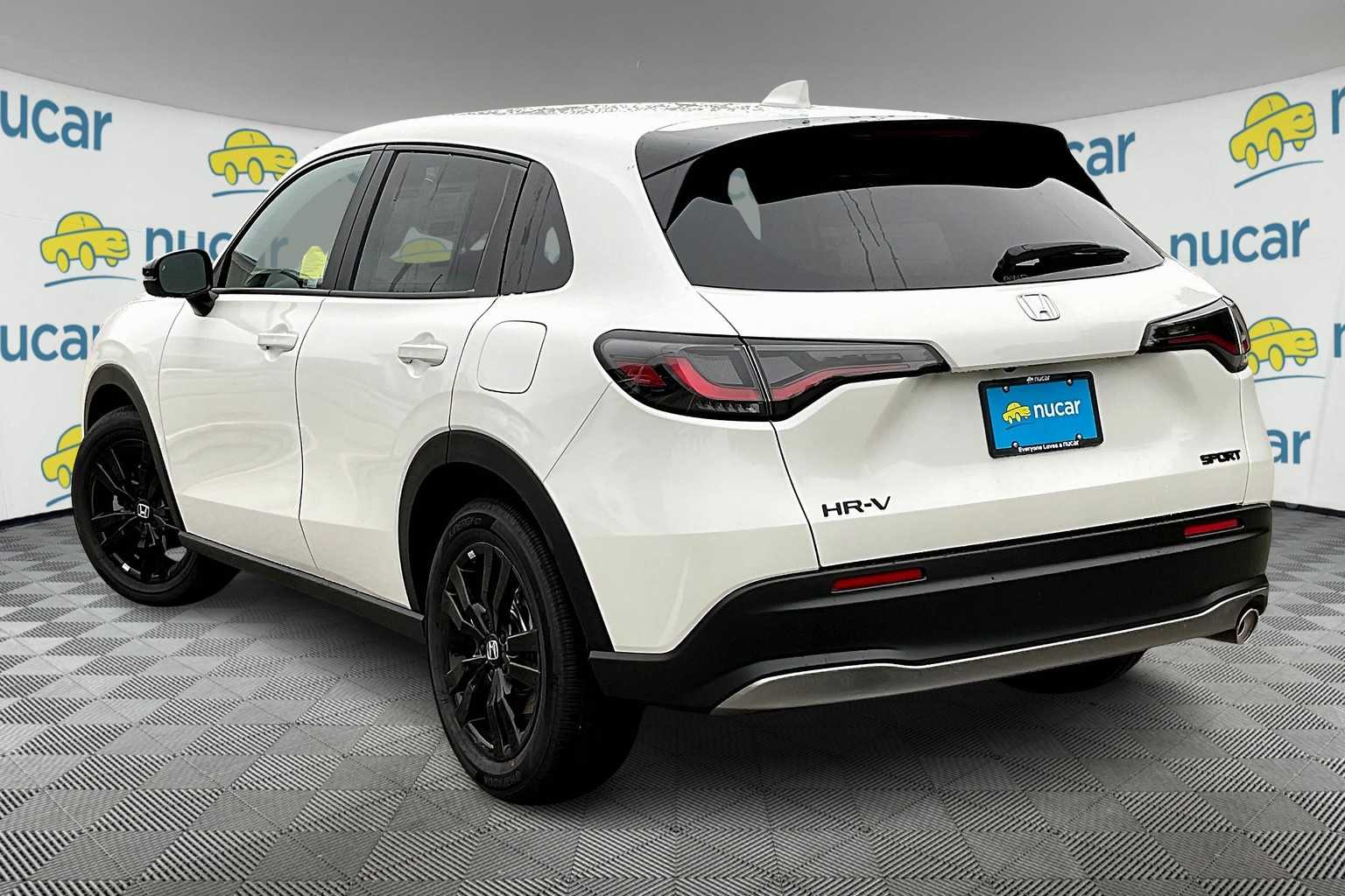 2026 Honda HR-V Sport photo 4