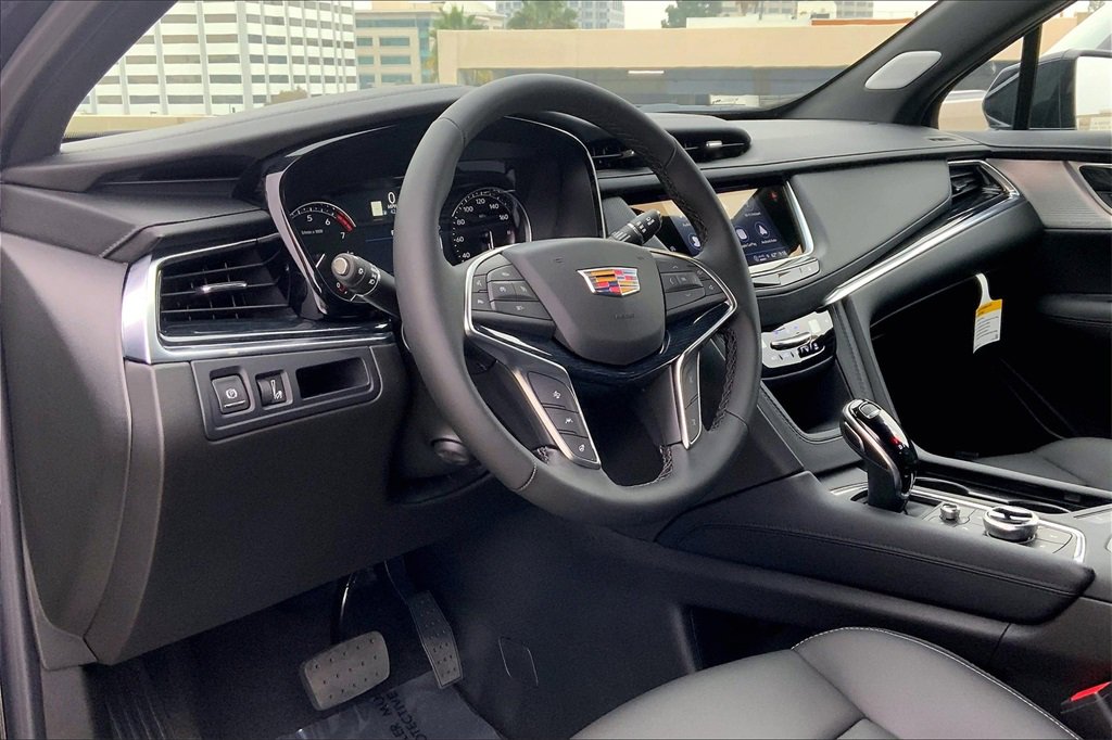 2025 Cadillac XT5 Premium Luxury photo 8