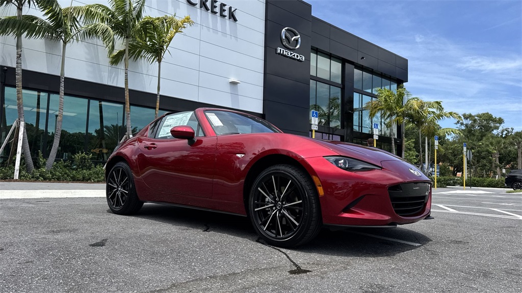 2025 Mazda MX-5 Miata Miata RF Grand Touring photo 22