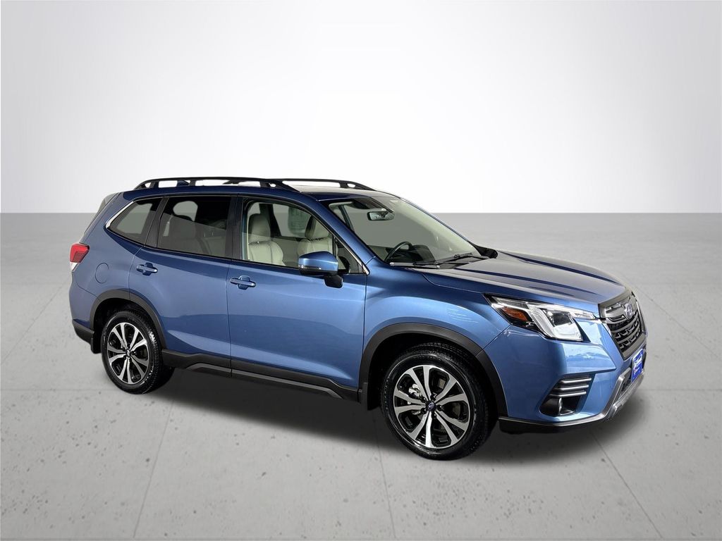2022 Subaru Forester Limited photo 4